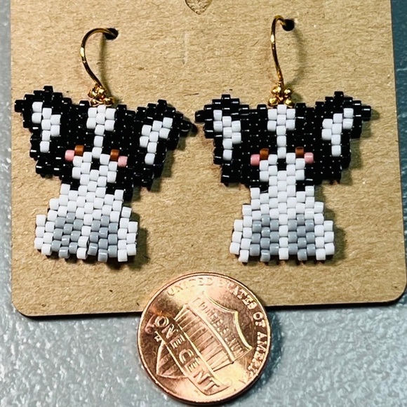 Papillon dog earrings cute dog gift for groomer dog sitter seed bead beaded - Picture 2 of 4
